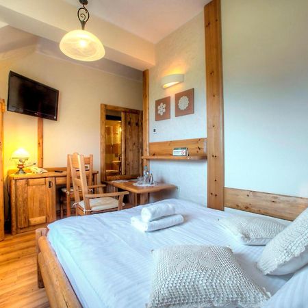 Hotel Carpatia Bieszczadzki Gosciniec Wetlina Oda fotoğraf